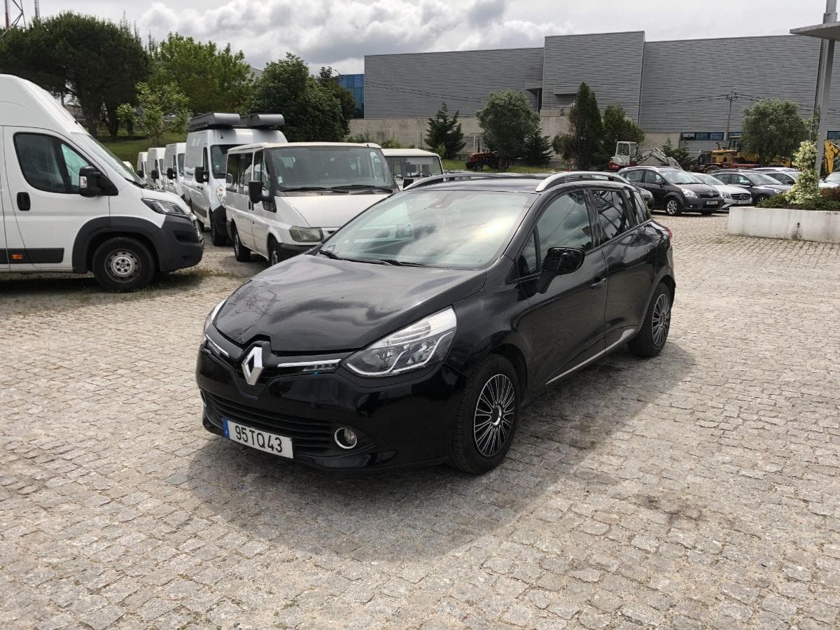 Renault Clio 1.5DCI · Ano 2014 — image 2
