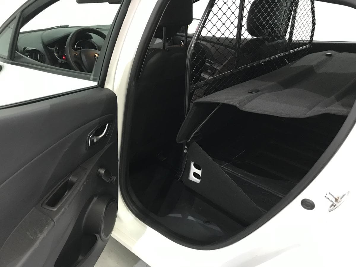 Renault Clio 1.5DCI · Ano 2015 — image 27