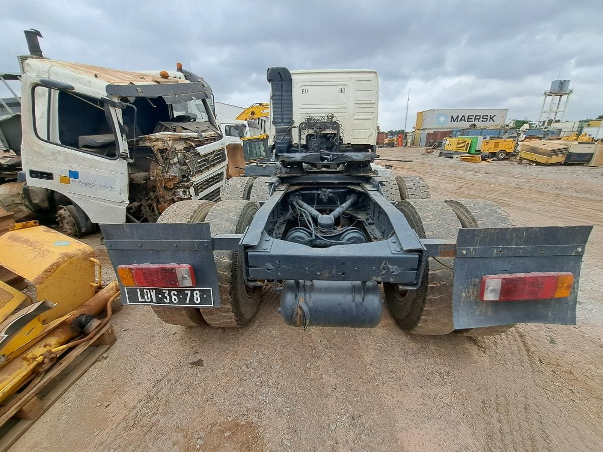 Camião Trator (6X4) VOLVO FM 12-36 · Viana — image 3