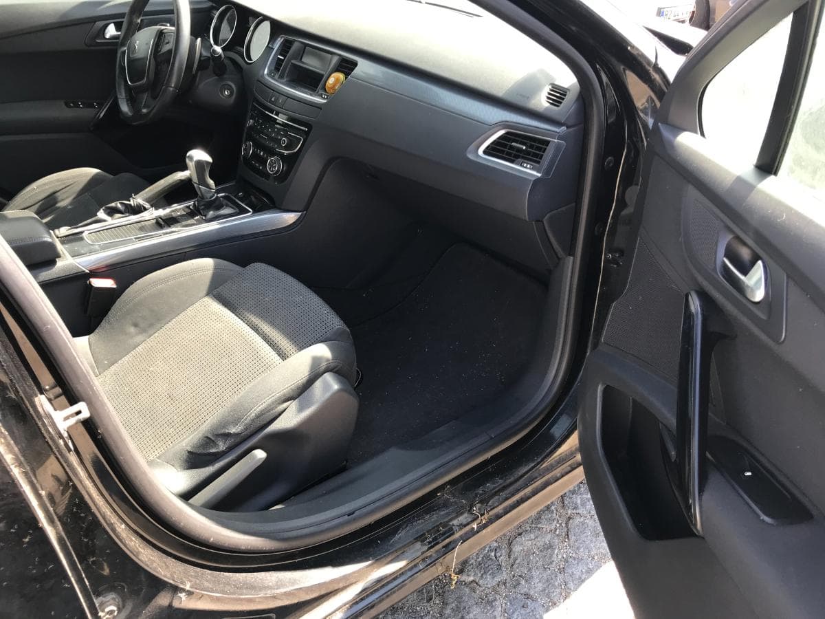 Peugeot 508 1.6HDI · Ano 2011 — imagen 30