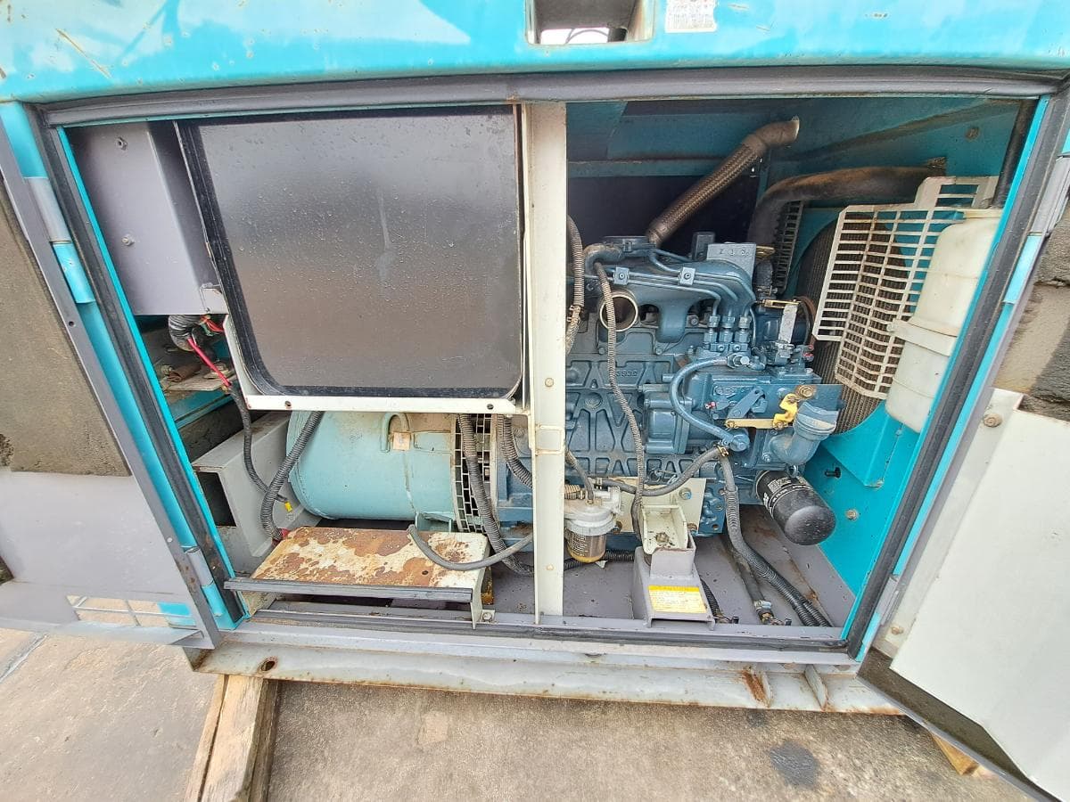 Gerador (8kva) DENYO DCA10 ESX · Viana — imagem 2