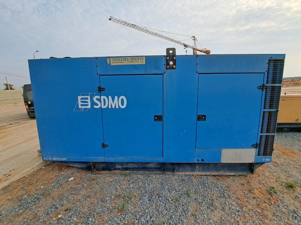 Gerador (300KVA) VOLVO SDMO V330K · Viana — imagen 1
