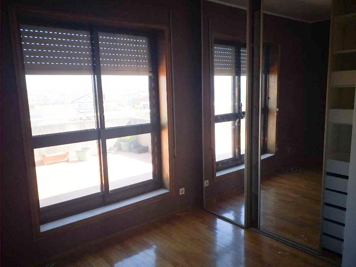 Usufruto · Apartamento T2 com Lugares de Garagem e Arrumos · Vila Nova de Gaia — image 7