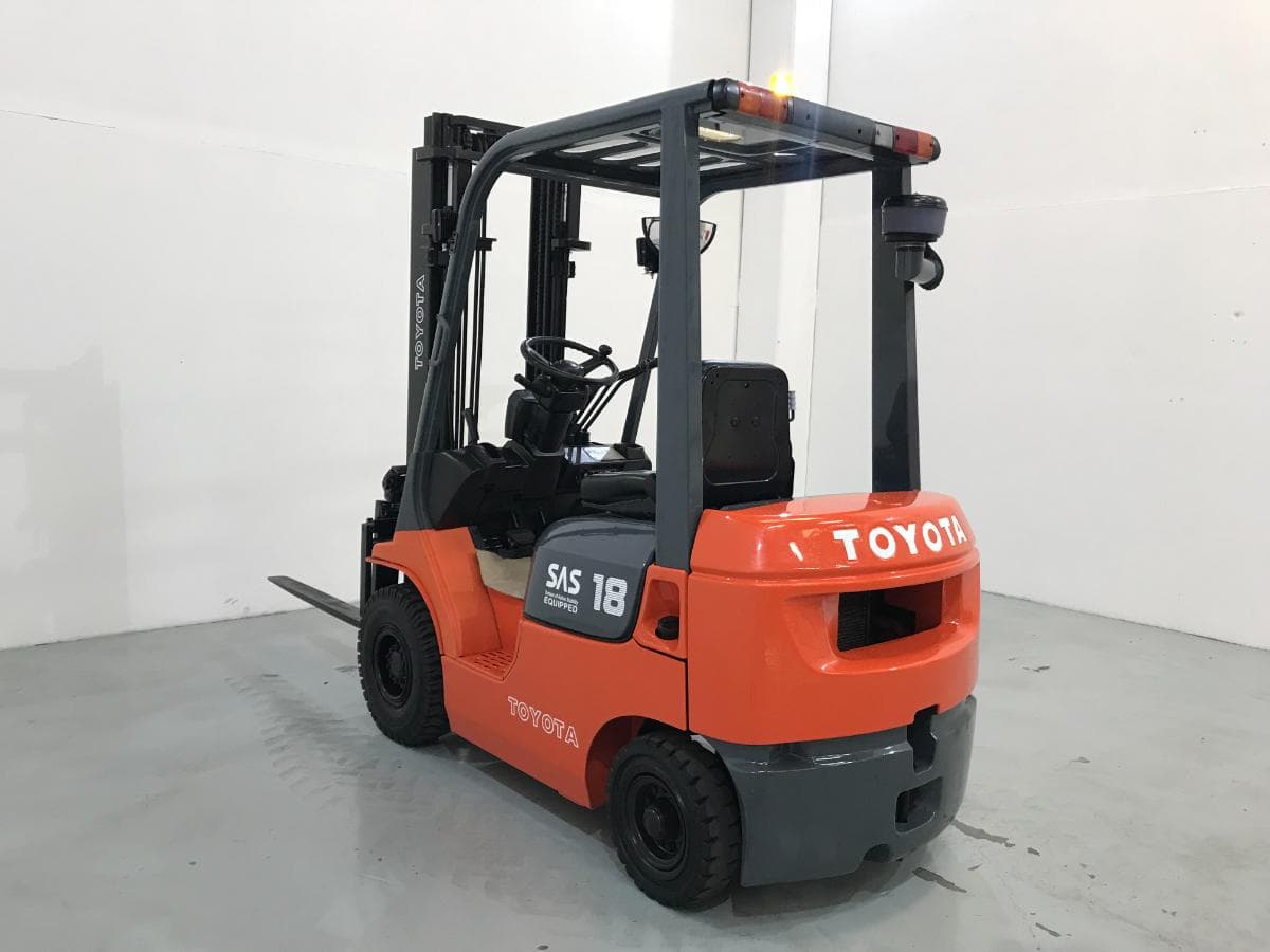 Empilhador Toyota 18 · Diesel — imagen 5