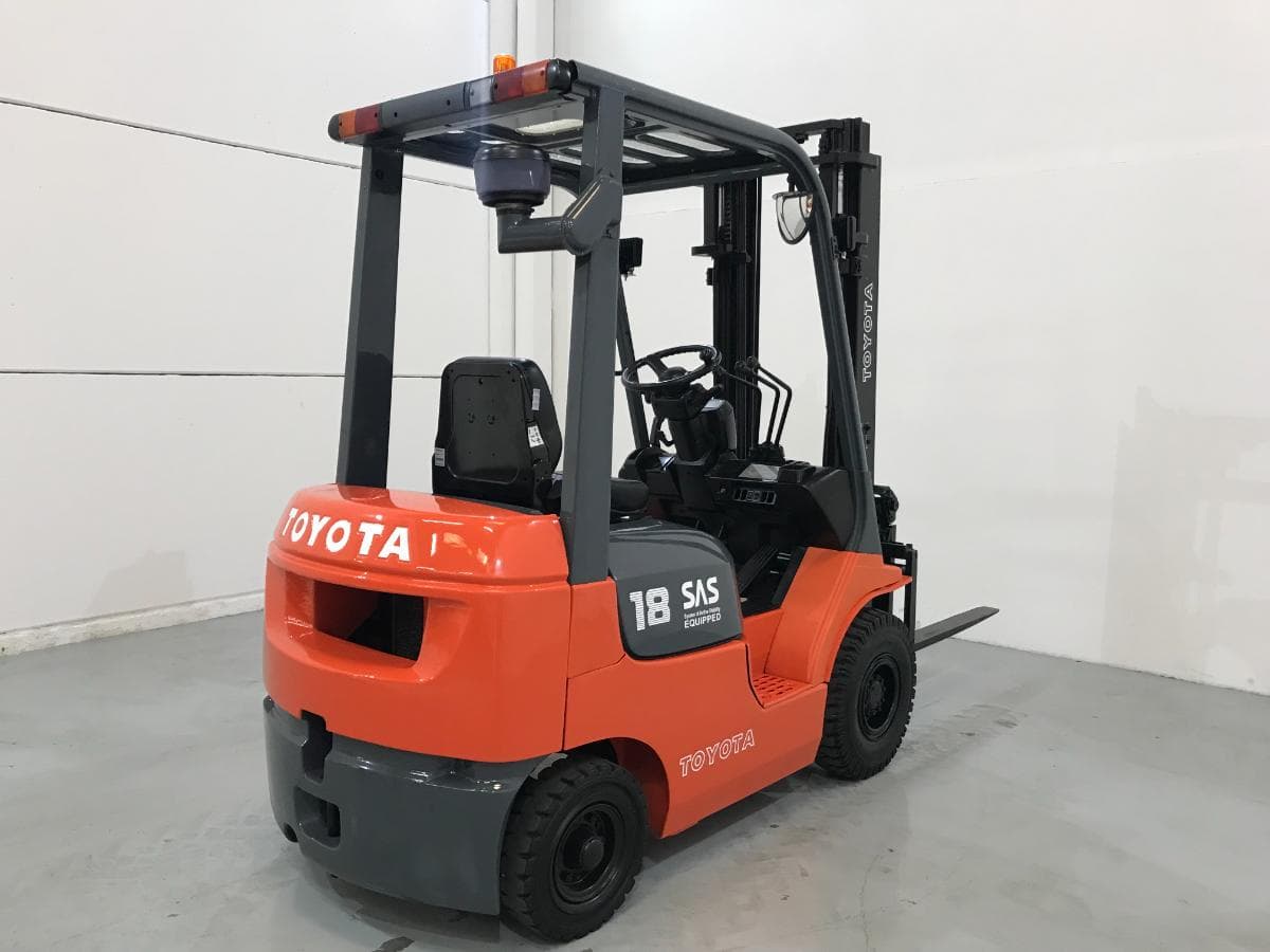Empilhador Toyota 18 · Diesel — imagen 6