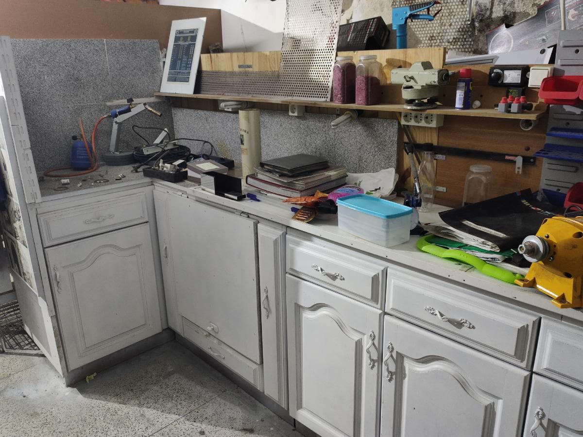 Mobiliário e Material Informático de loja · Mobiliário de escritório e Eletrodomésticos — imagem 47