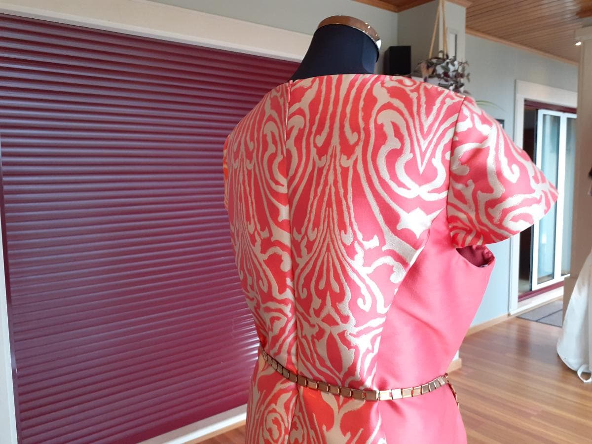 Robe de cérémonie — image 3