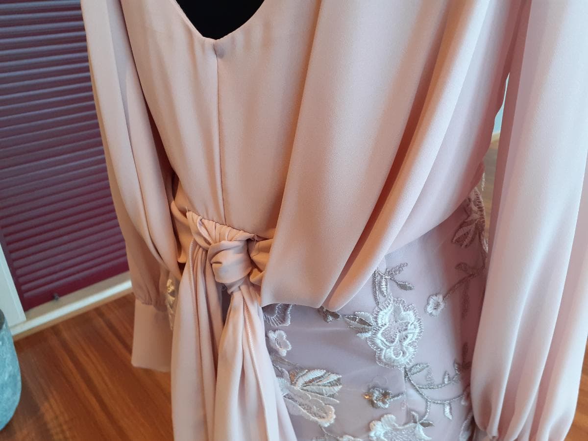 Robe de cérémonie — image 10