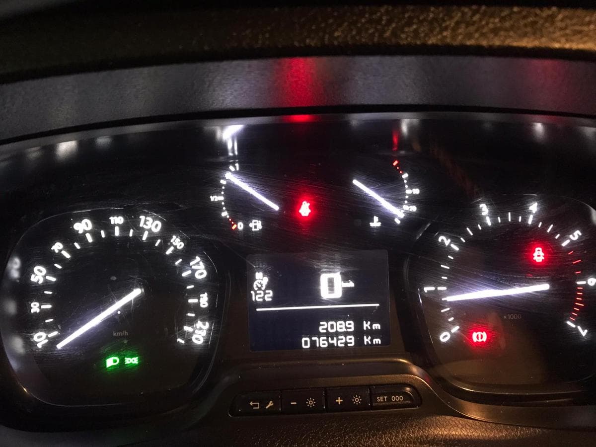 Opel Vivaro 1.5 CDTI · Ano 2021 — image 25