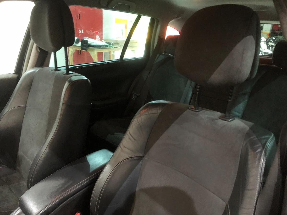 Renault Laguna 2.0 DCI · Ano 2007 — imagen 32