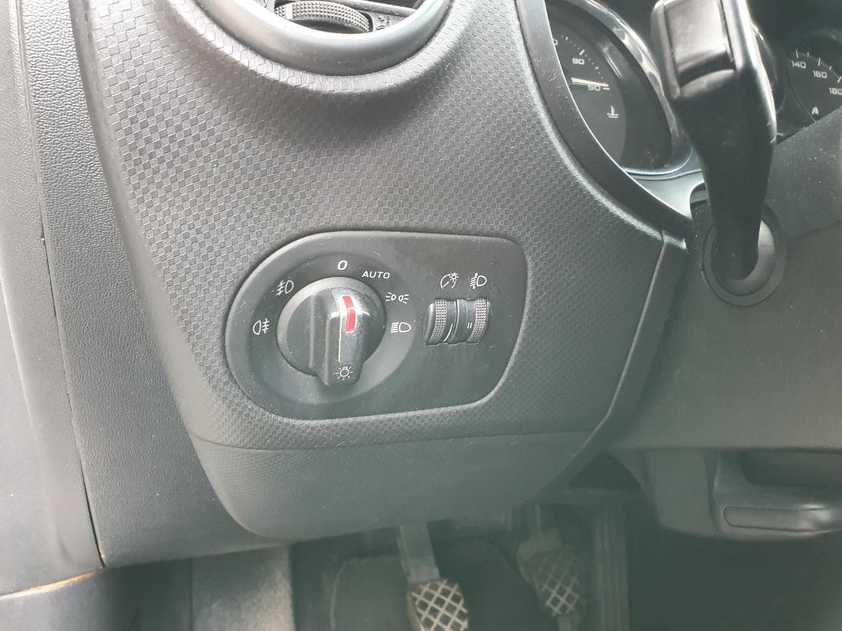 Seat Leon 1.9 TDI · Ano 2010 — imagem 25