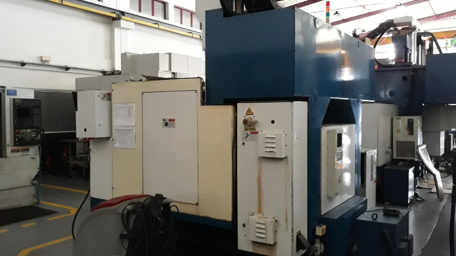 Máquina CNC — imagem 6