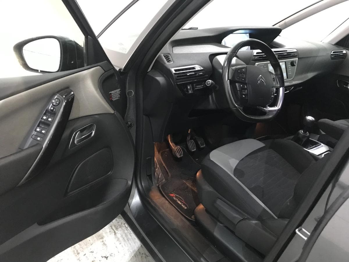 Citroën C4 Grand Picasso 1.6 HDI · Ano 2014 — imagem 12