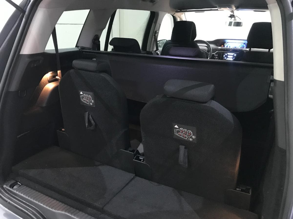 Citroën C4 Grand Picasso 1.6 HDI · Ano 2014 — imagem 17