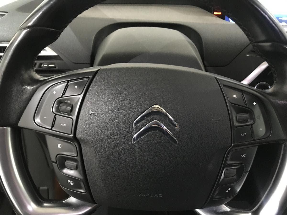 Citroën C4 Grand Picasso 1.6 HDI · Ano 2014 — imagem 29