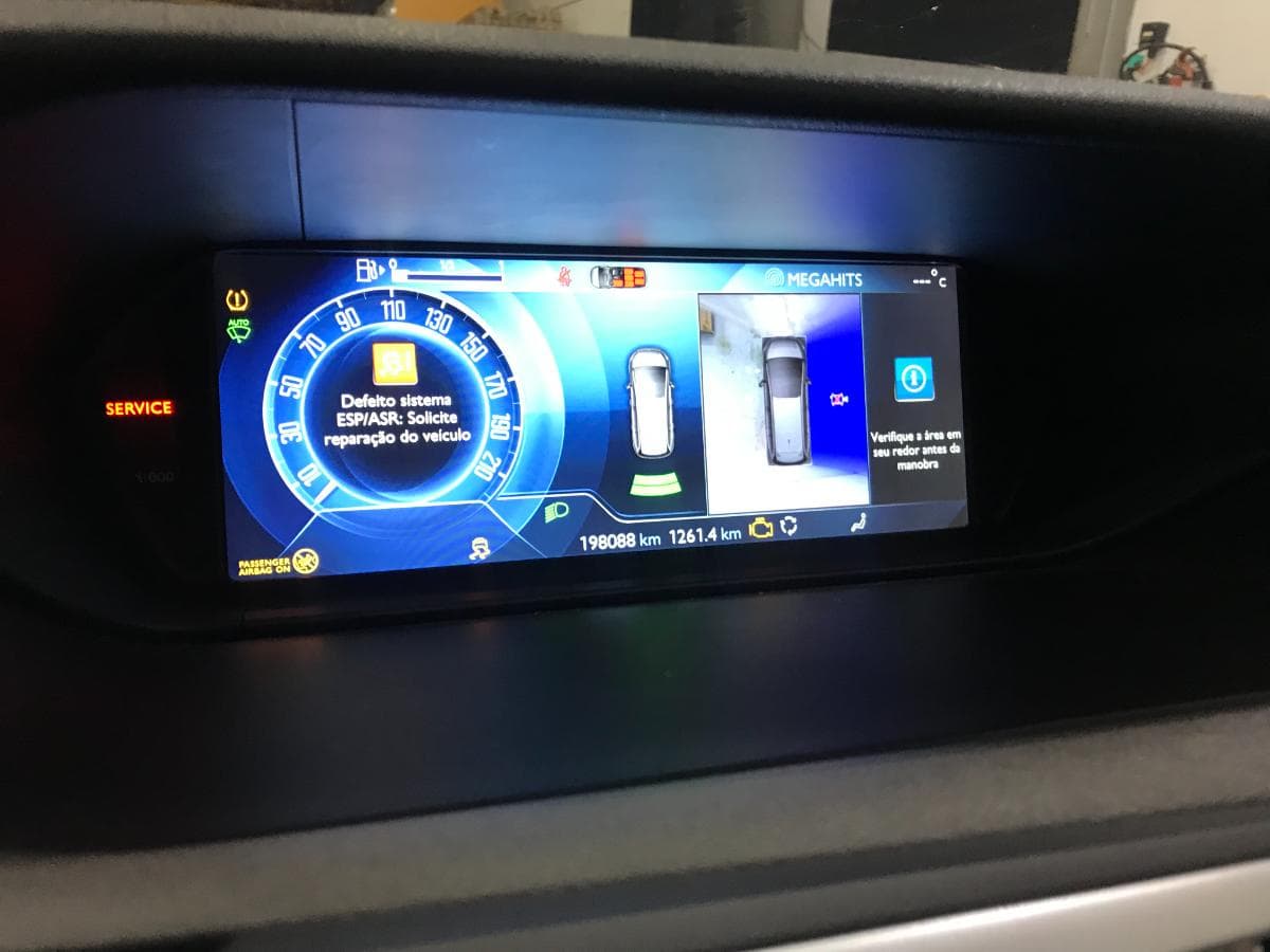 Citroën C4 Grand Picasso 1.6 HDI · Ano 2014 — imagem 36