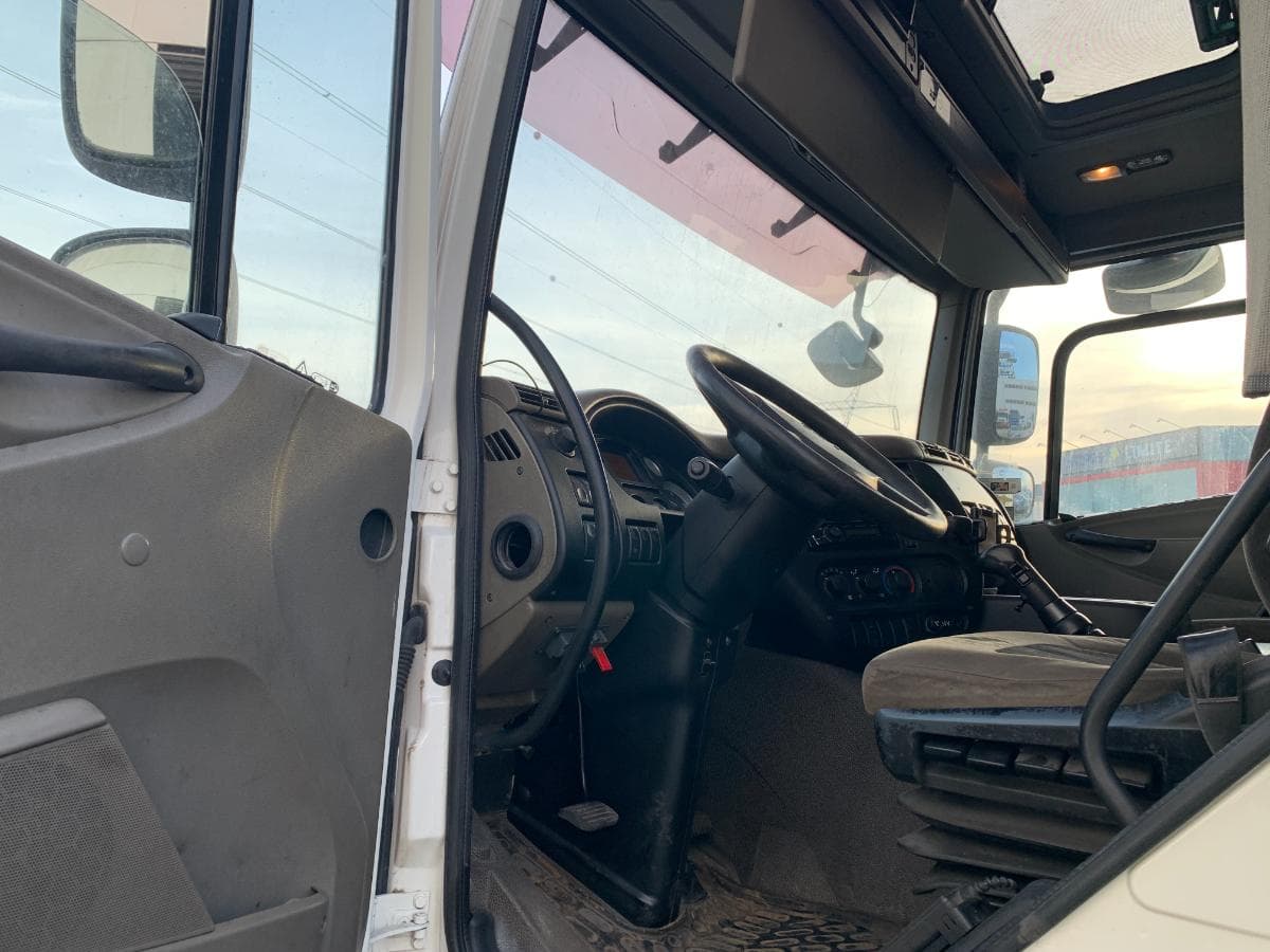 DAF CF 75.360 Tribasculante com Grua · Ano 2007 — imagen 20