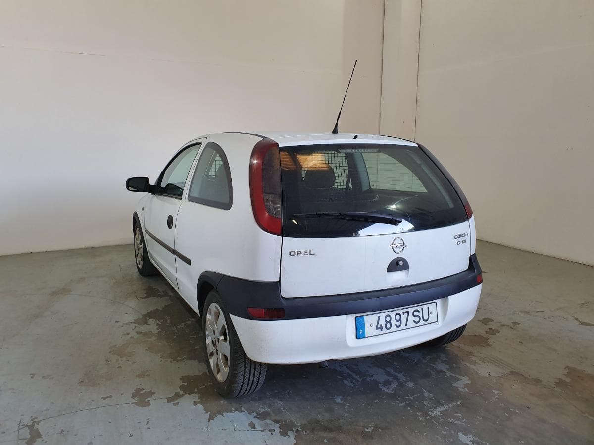 Opel Corsa C Van 1.7DI · Ano 2001 — image 6
