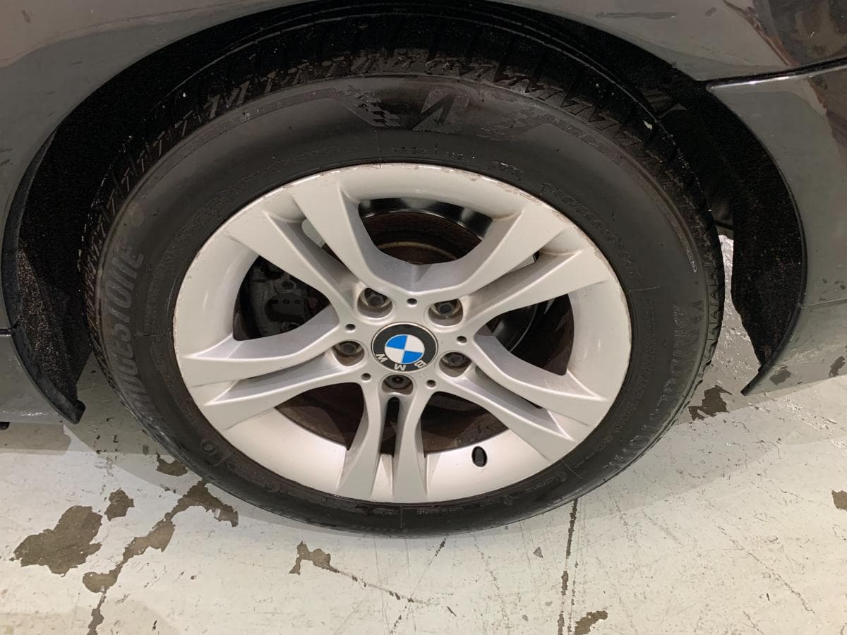 BMW 320D Touring Navigation Sport · Ano 2010 — image 19