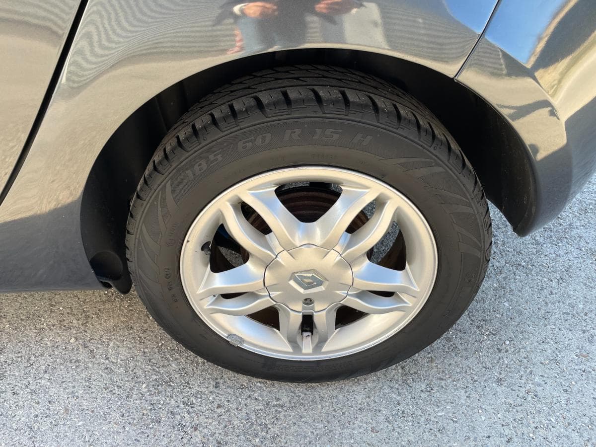 Renault Clio 1.5DCI · Ano 2008 — imagen 11