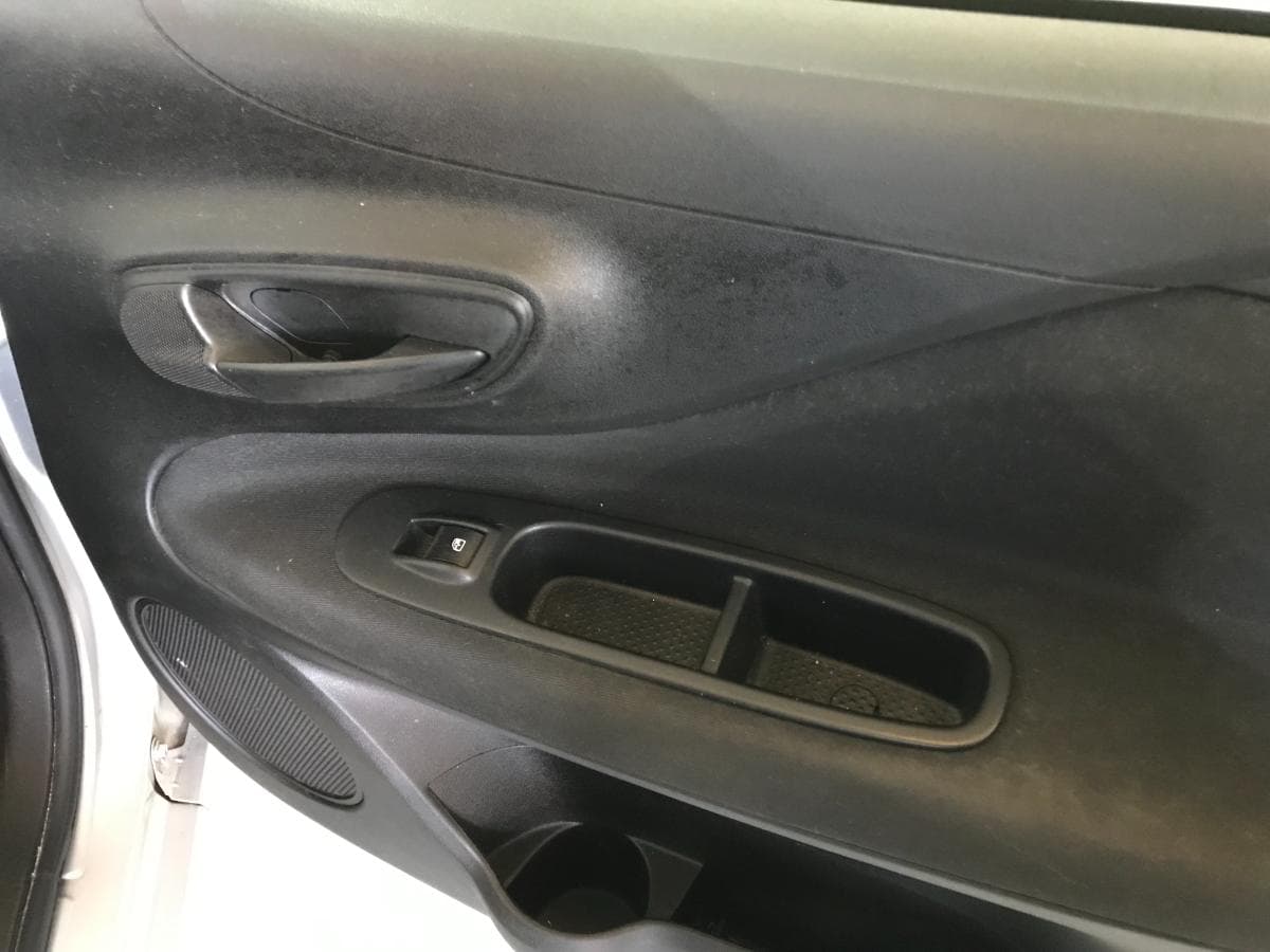 Fiat Punto 1.2 · Ano 2016 — image 20