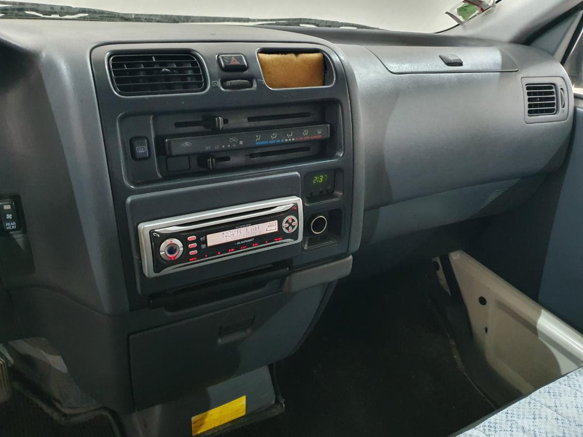 Toyota Hiace 2.4D · Ano 2001 — imagen 31