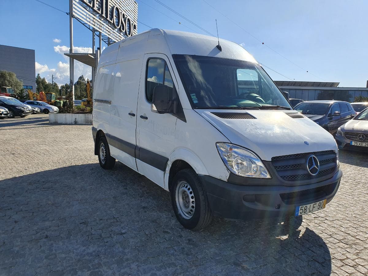 Mercedes-Benz Sprinter 210 CDI · Ano 2011 — imagen 1