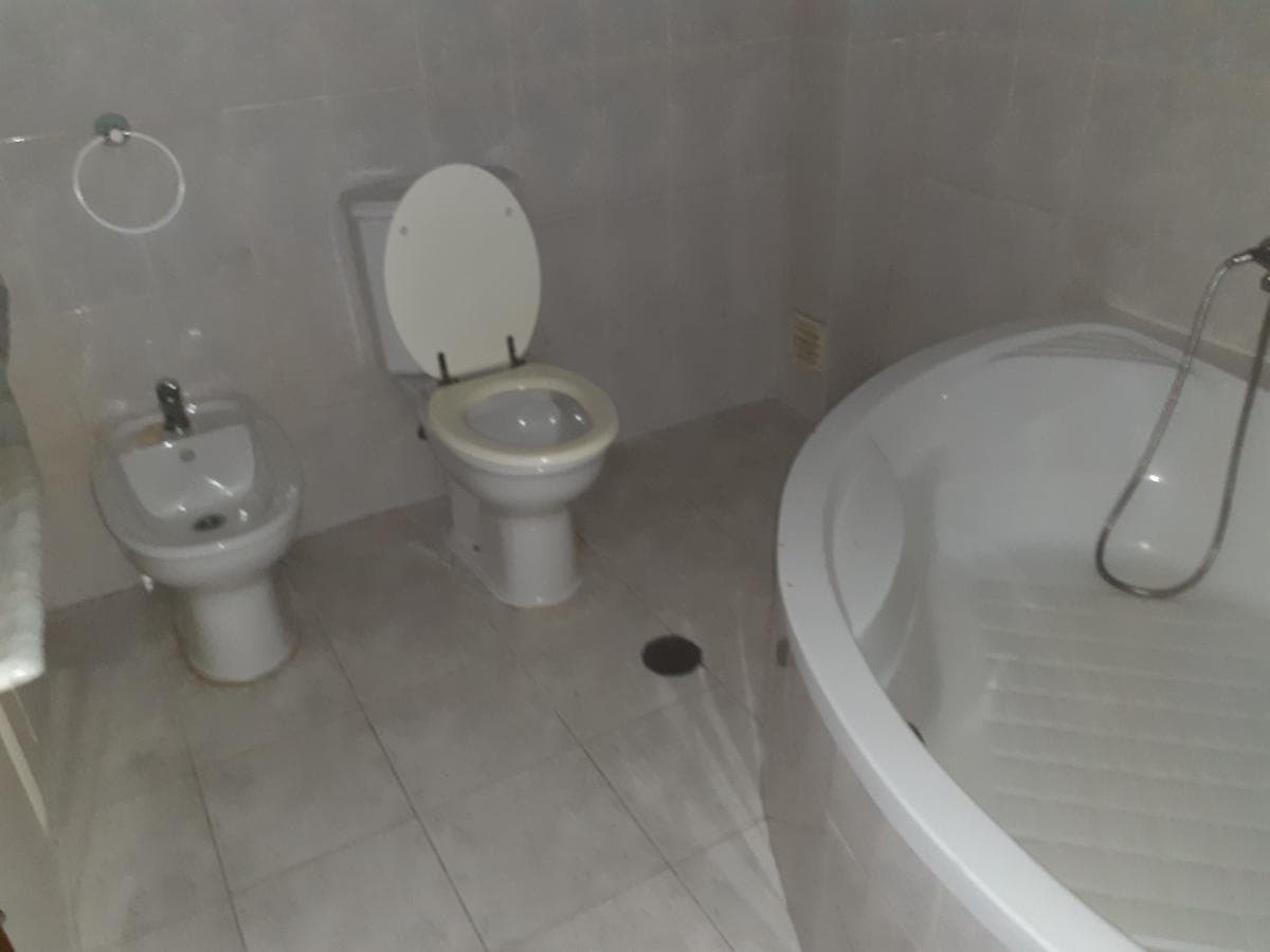 Apartamento T3 c/ Lugar de Garagem e Arrumos · Guarda — image 16