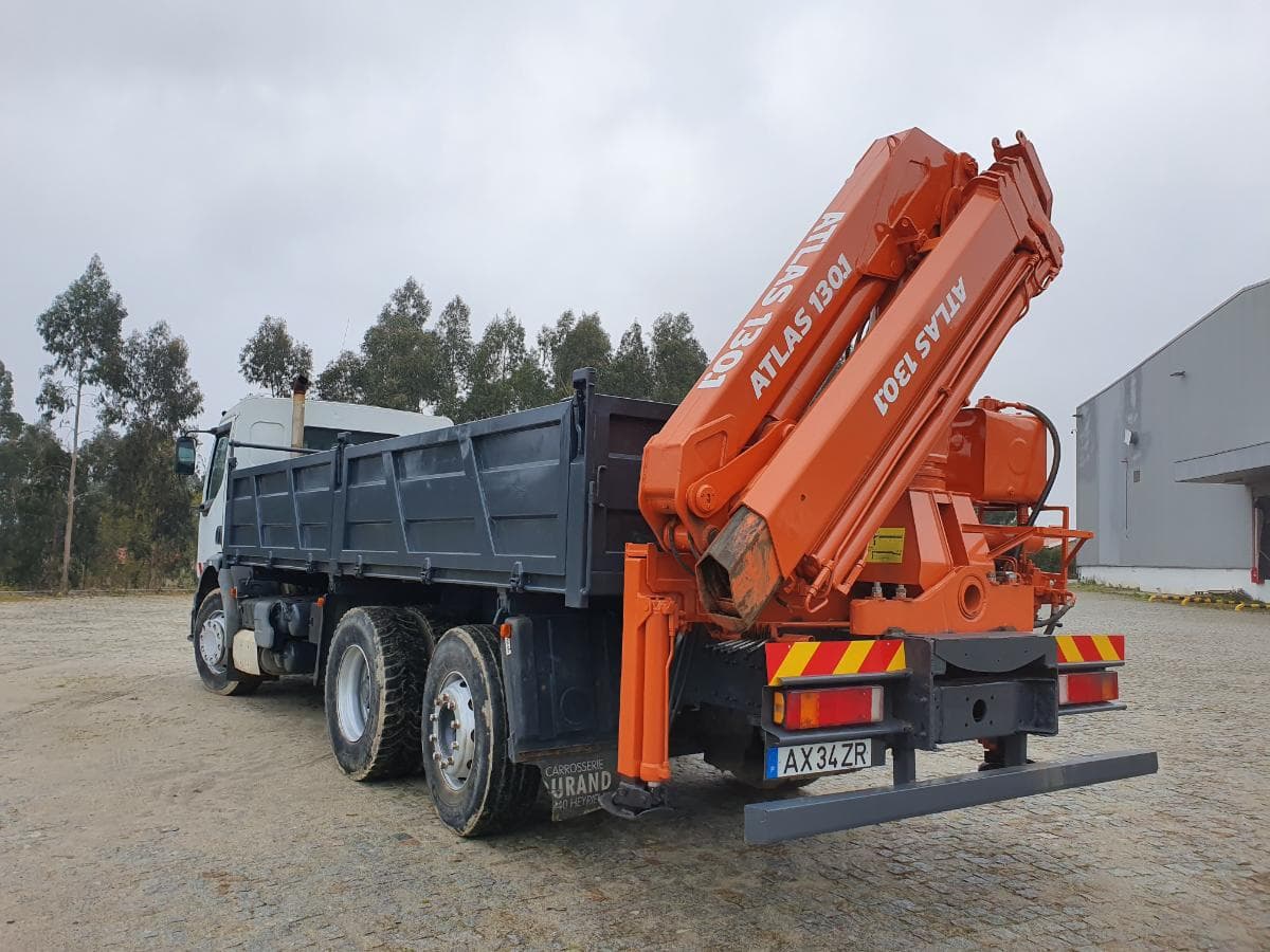Renault Premium com Grua Atlas Copco 13.01 Basculante — image 4