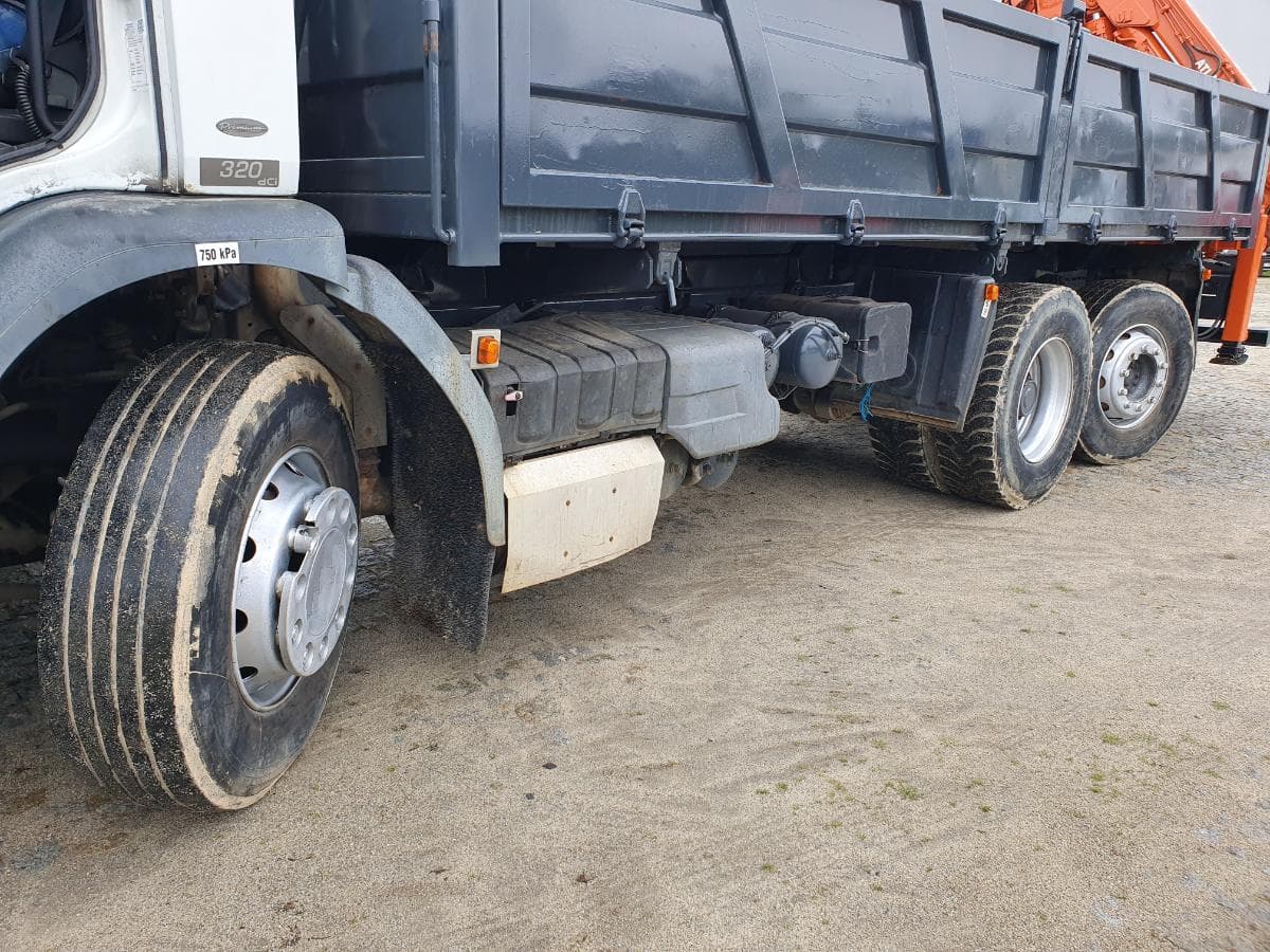 Renault Premium com Grua Atlas Copco 13.01 Basculante — image 9