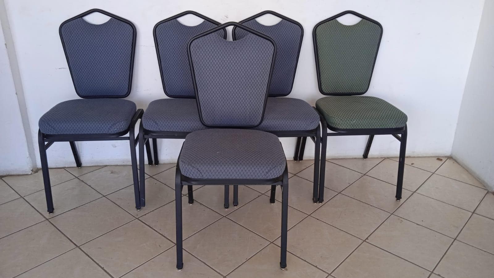 Cadeiras de Jardim · — imagen 1