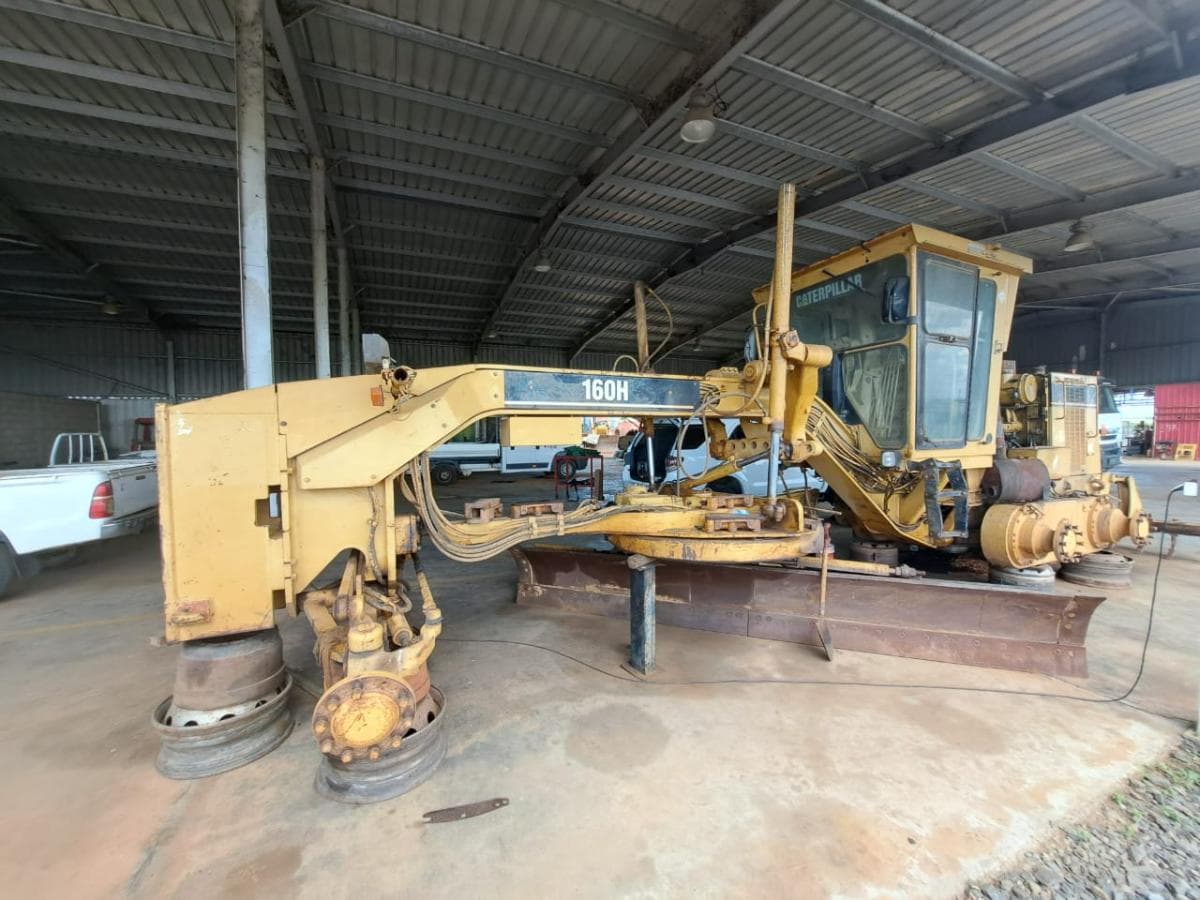 Niveladora Caterpillar 160H · Samba Caju — imagen 1