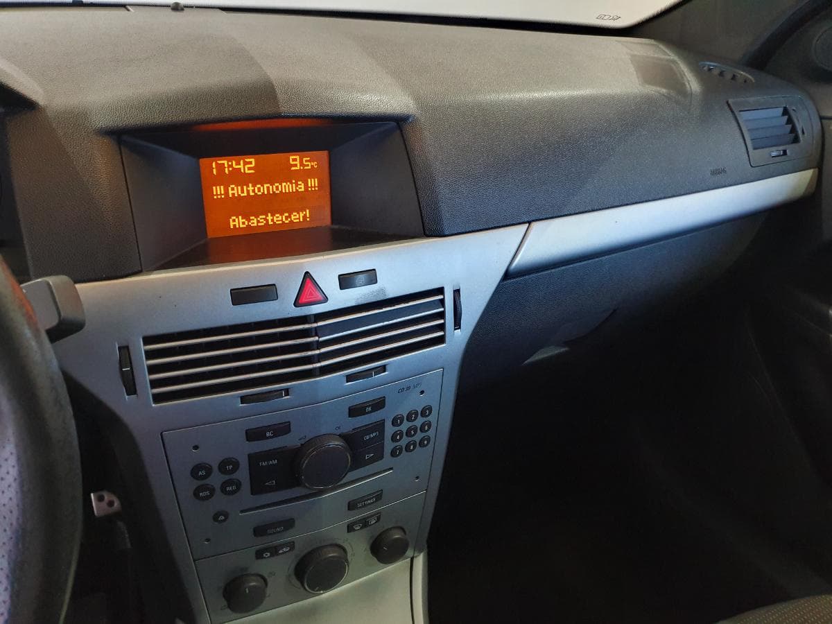Opel Astra 1.3CDTI · Ano 2008 — imagen 35
