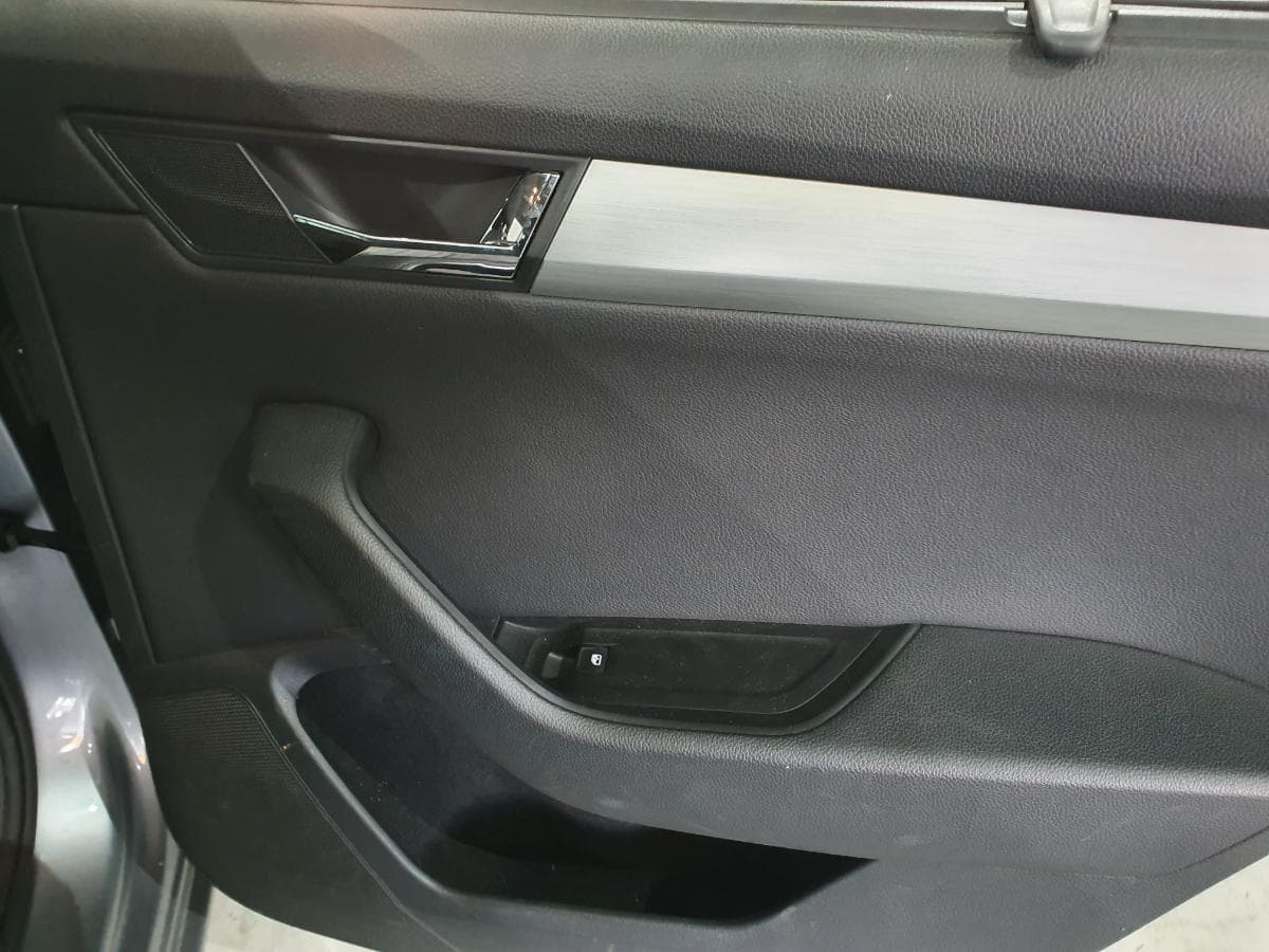 Skoda 1.6 TDI · Ano 2016 — imagen 26