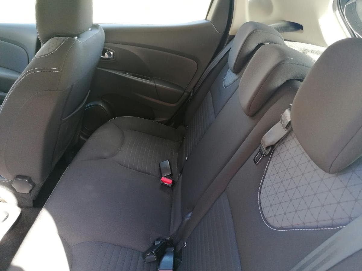 Renault Clio 1.5 DCI · Año 2014 — imagen 20