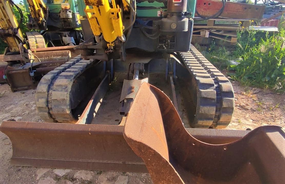Mini Giratória Yanmar — imagen 7