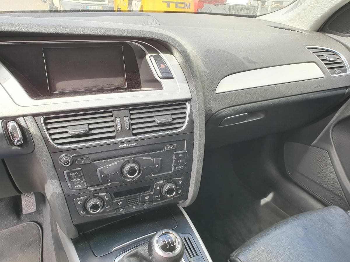 Audi A4 2.0 TDI · Ano 2012 — imagen 36