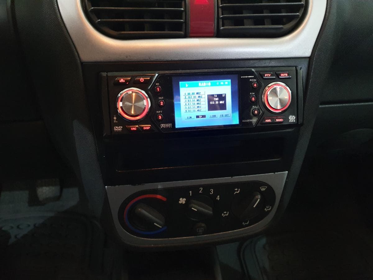 Opel Corsa · Ano 2004 — imagen 20