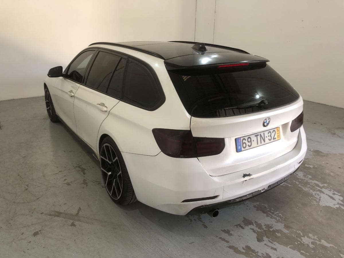 BMW 320D · Ano 2014 — imagen 11