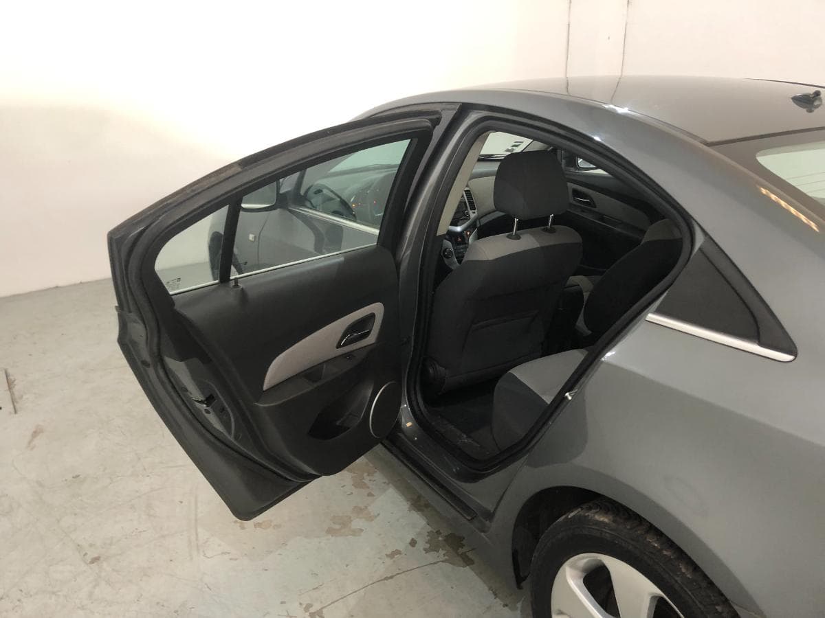 Chevrolet Cruze LT · Ano 2010 — image 19