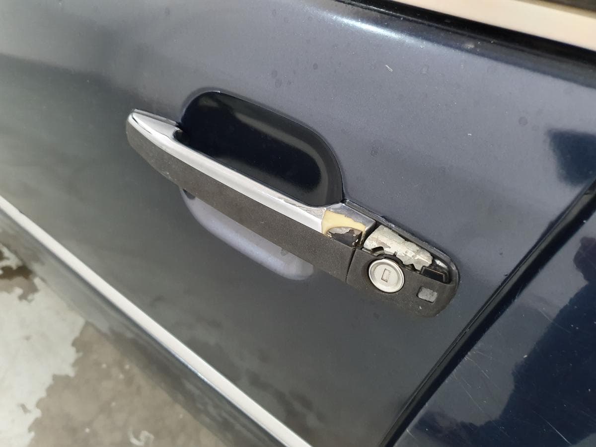 Mercedes-Benz C220 CDI · Ano 1998 — image 31