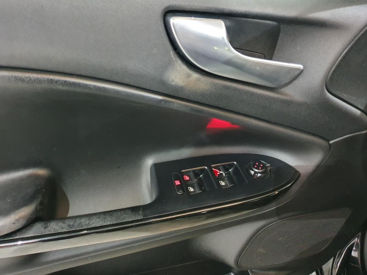 Alfa Romeo Giulietta 1.6 JTD · Ano 2012 — imagen 36