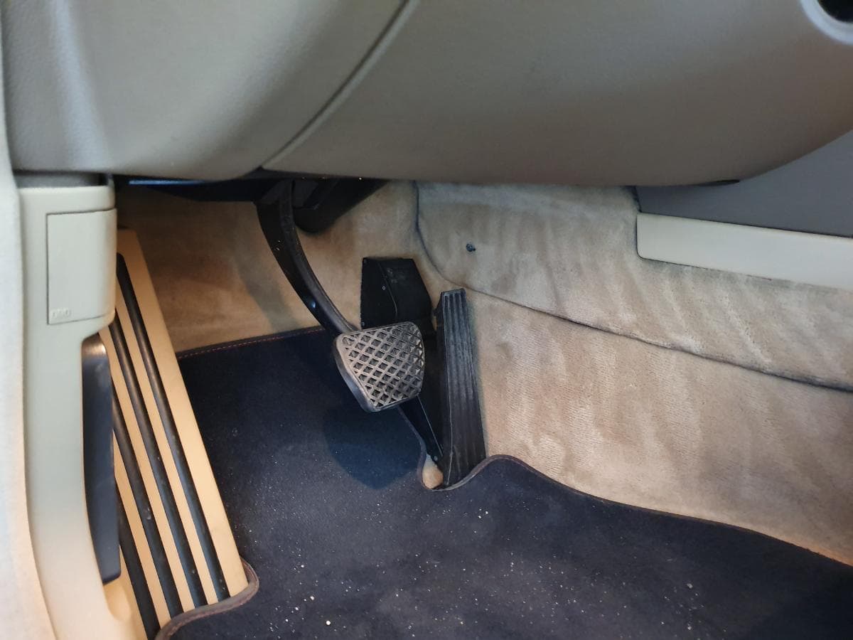 BMW 730D · Ano 2003 — image 43