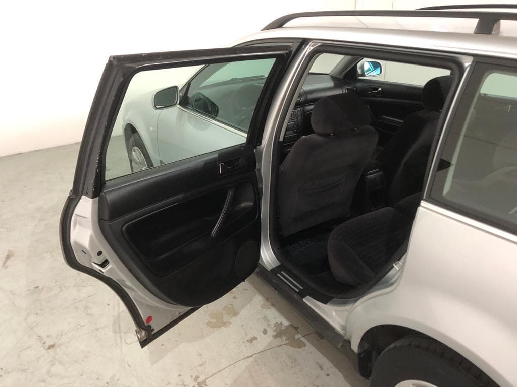 Volkswagen Passat TDI · Ano 2002 — image 13