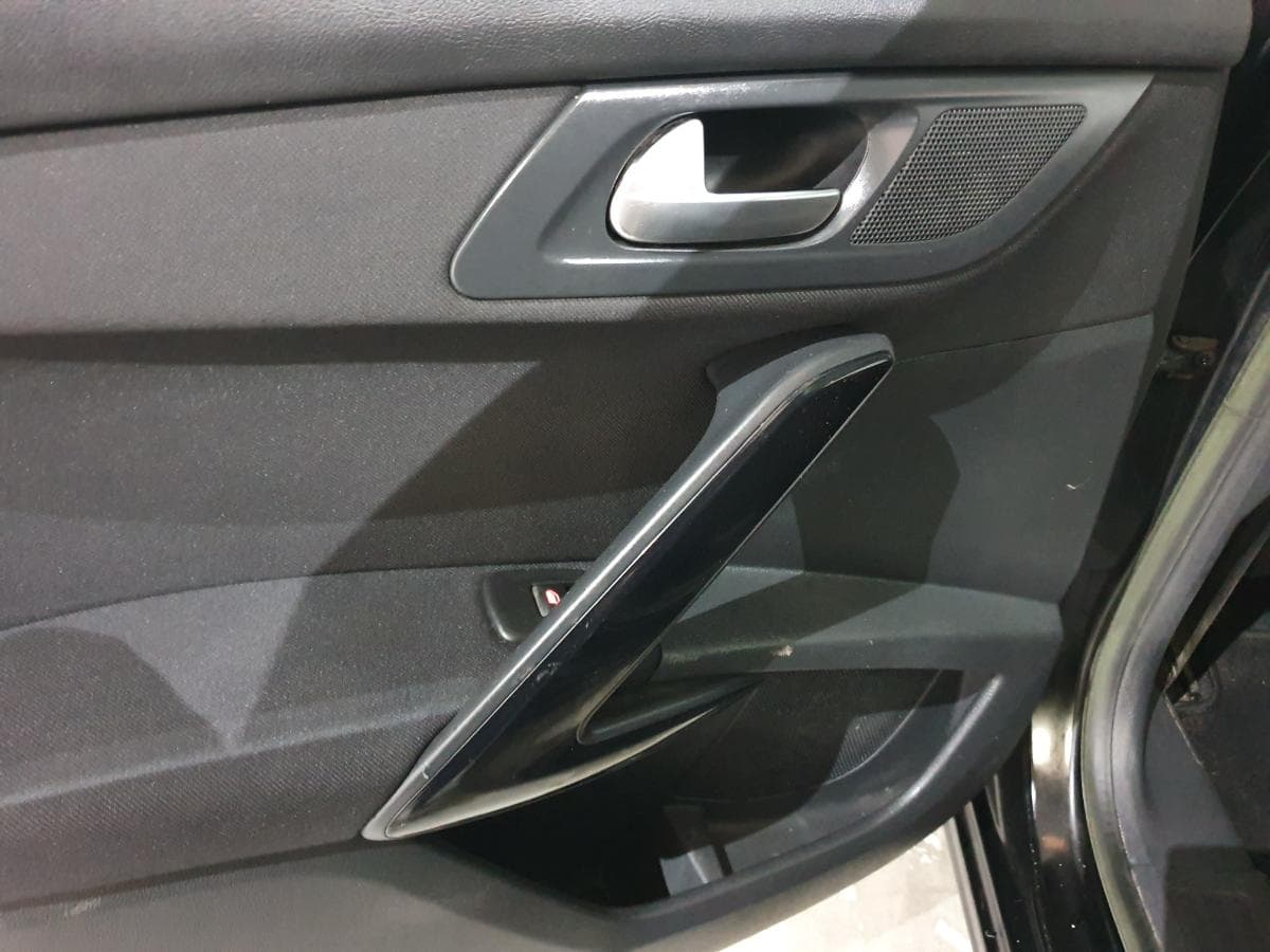 Peugeot 508 SW 1.6 HDI · Ano 2013 — image 25