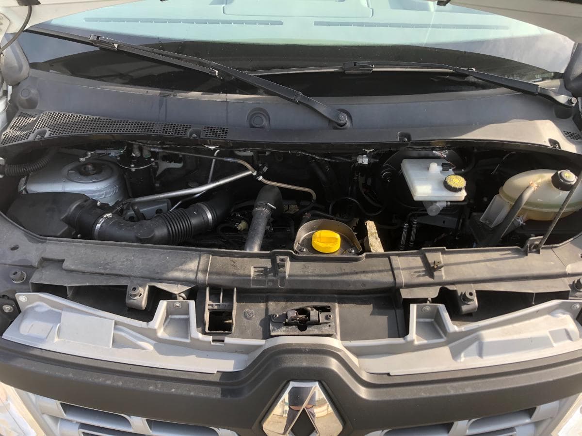 Renault Master · Ano 2017 — image 4