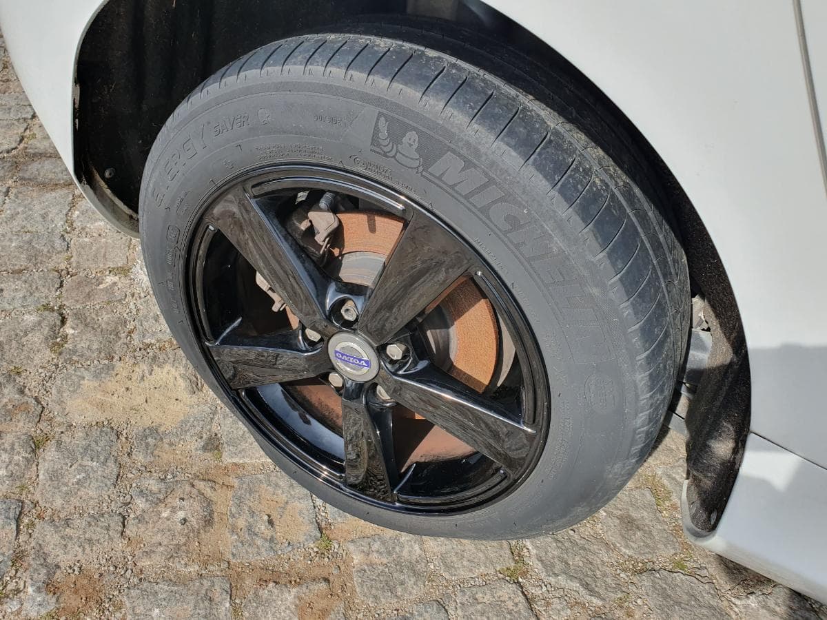 Volvo V40 1.6 D2 · Ano 2014 — image 15