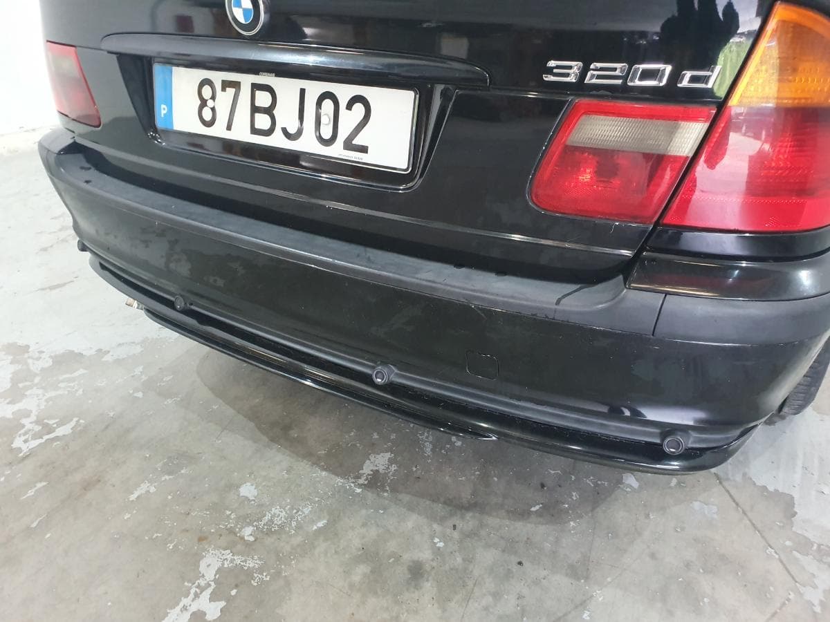 BMW 320D Touring · Ano 2002 — imagen 9