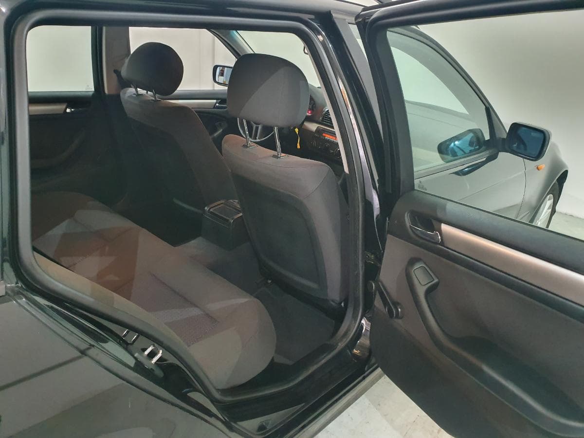 BMW 320D Touring · Ano 2002 — imagen 38