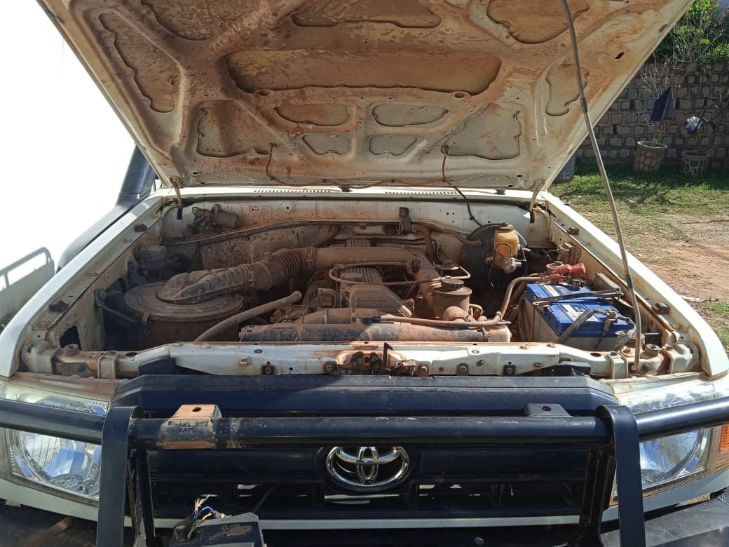 Toyota Land Cruiser — image 3
